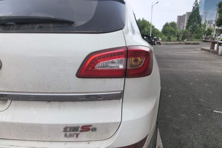 Used HYOSOW S6 2017 1.5T Manual Phantom Joy Model Right Rear Taillight