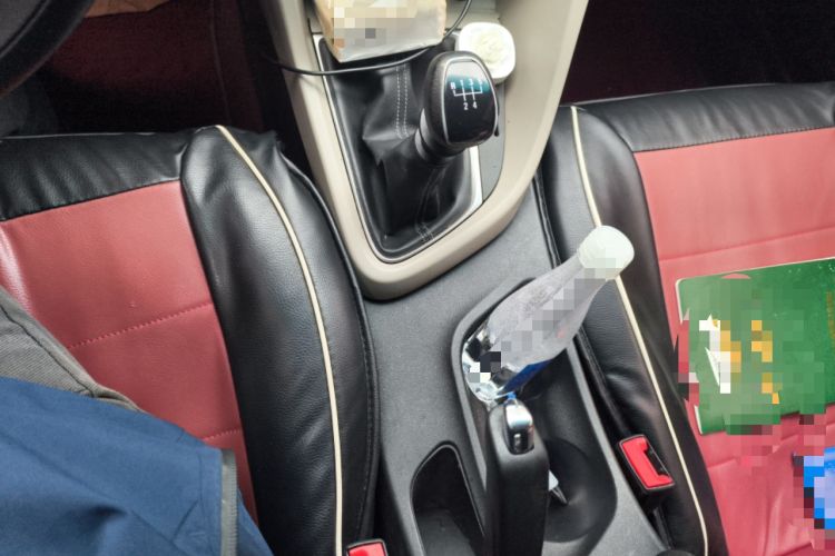 Used Buick GT 2016 15N Manual Elite Edition Gear Lever