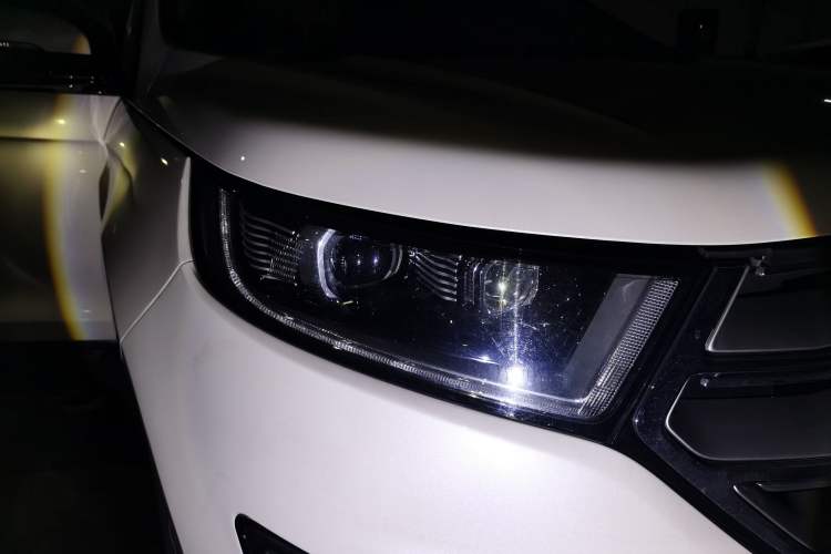 Used Ford Edge 2018 EcoBoost 245 Two-Wheel-Drive Titanium 7-Seater China V Standard
