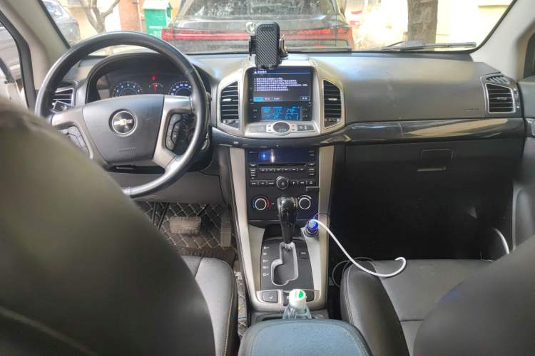 Used Chevrolet Captiva 2012 2.4L 4x4 Flagship Edition 7 Seats