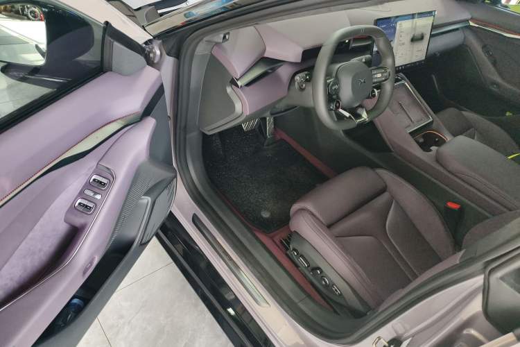 Used XPeng P7 2025 Model—702 Long Range Ultra