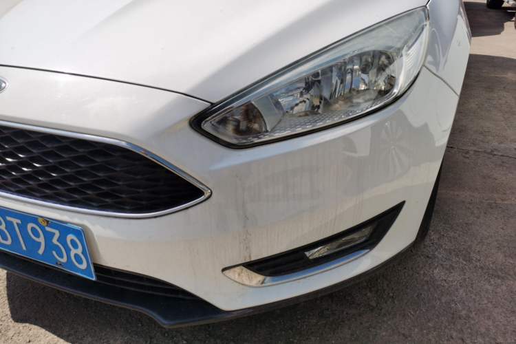 Used Ford Focus 2017 Hatchback EcoBoost 125 Manual – Ultra-Performance Style SmartDrive Edition