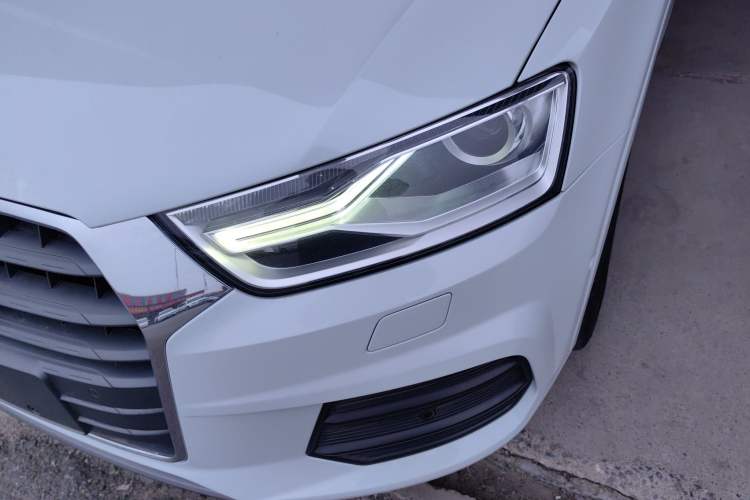 Used Audi Q3 2016 35 TFSI quattro all-wheel-drive style model
