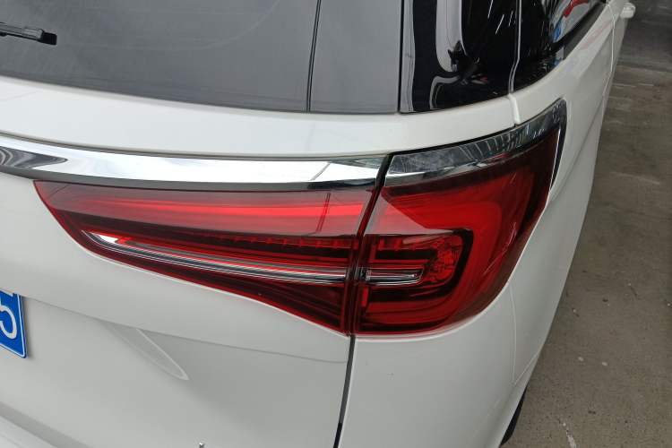 Used Buick GL8 2022 ES Landtrek 653T Comfort Edition
