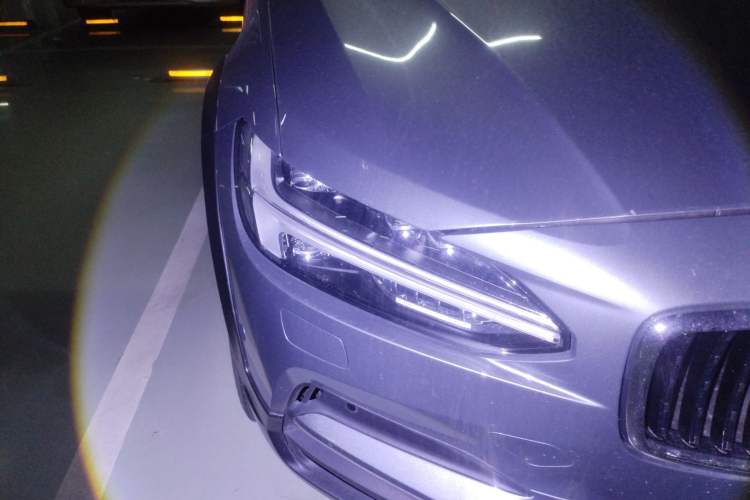 Used Volvo V90 2017 Cross Country T5 AWD Prestige Edition Right Front Headlight