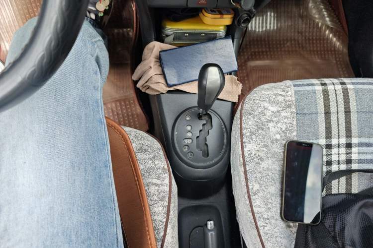 Used Suzuki Alto 2016 1.0L Automatic Deluxe Xuan Dong Edition Gear Lever