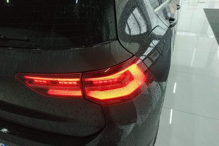 Used Volkswagen Golf 2021 280TSI DSG R-Line
