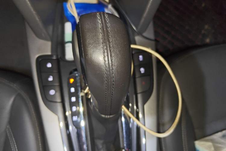 Used Chevrolet Malibu 2017 1.5T Automatic Luxury Edition Gear Lever