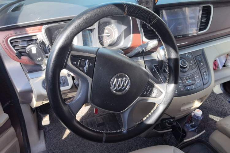 Used Buick GL8 2018 28T Comfort Model China VI Standard