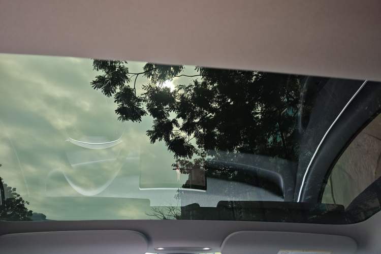 Used Tesla Model 3 2023 Long-Range All-Wheel-Drive Version