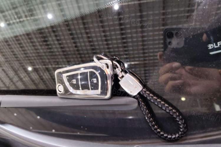 Used Toyota RAV4 2023 2.0L CVT Two-Wheel Drive Fashion Plus Edition