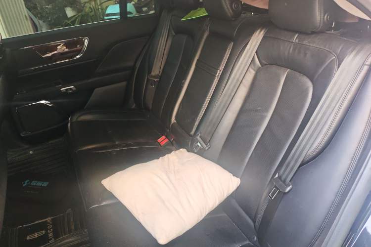 Used Lincoln Continental 2017 2.0T Two-Wheel Drive Deluxe Edition
