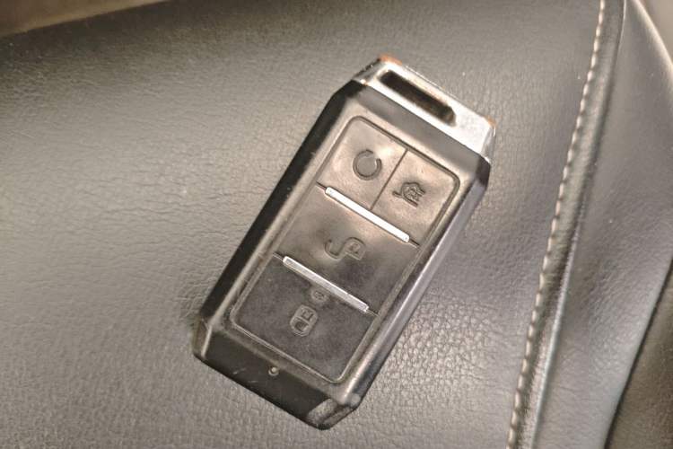 Used BYD Yuan New Energy 2019 EV360 Smart Connect Enjoyment Model
