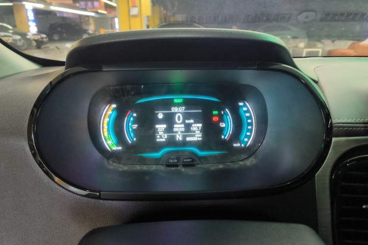 Used Chery New Energy Little Ant 2022 Sweet Pink Edition Full-Sugar Version 3-Cell Lithium 30kW 301km