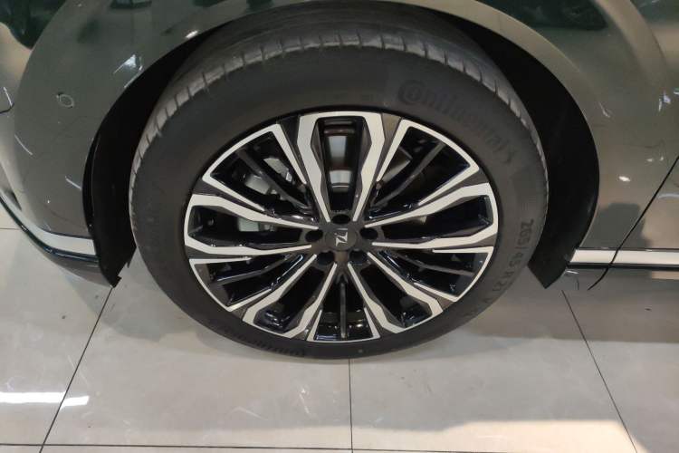 Used Dongfeng eπ eπ008 2026 Model Six-Seat Range-Extended Family Edition
