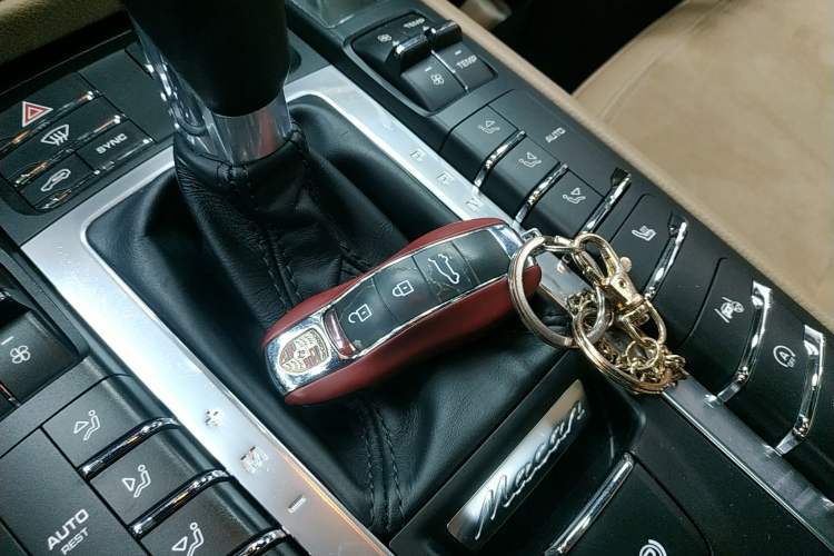 Used Porsche Macan 2018 Macan 2.0T