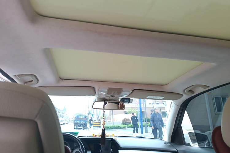 Used Mercedes-Benz GLK-Class 2015 GLK 300 4MATIC Fashion Edition Ultimate Version Headliner