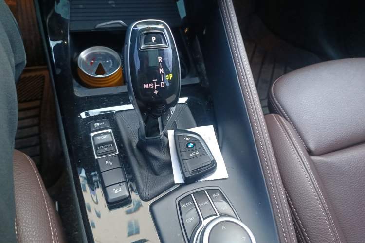 Used BMW X1 2020 xDrive25Li Luxury Edition Gear Lever