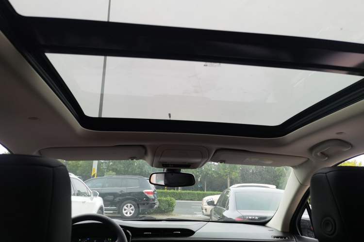 Used Cadillac XT5 2018 25T Luxury Model