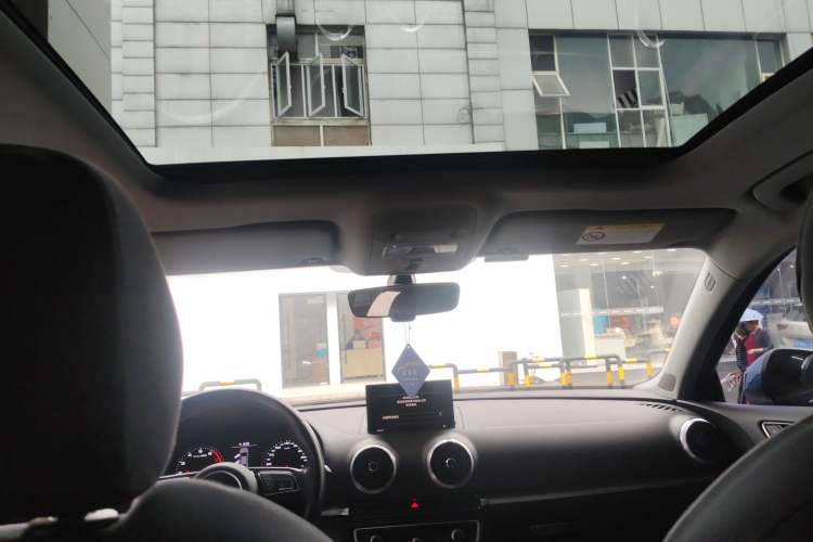 Used Audi A3 2019 Limousine 35 TFSI Sporty Version China VI Headliner