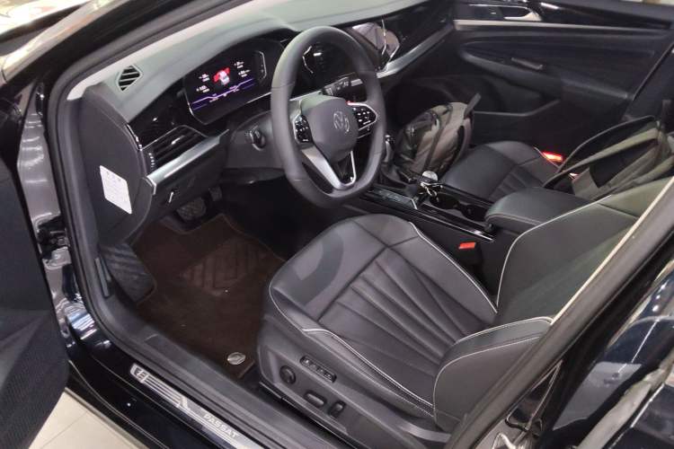 Used Volkswagen Passat 2024 380TSI Dragon Edition