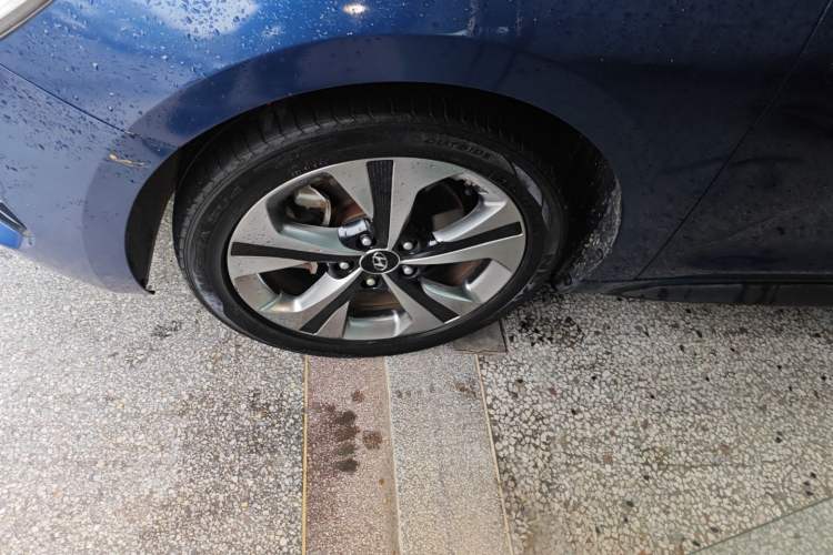 Used Hyundai Lafesta 2019 280TGDi Smart Speed Version China VI Standard Left Front Wheel Hub