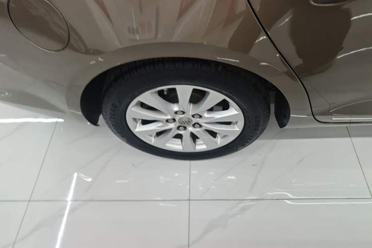 Used Buick LaCrosse 2013 2.4L SIDI Elite Comfort Version
