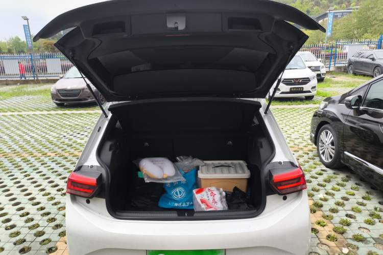 Used Volkswagen ID.3 2025 Smart Edition Outstanding Model Trunk