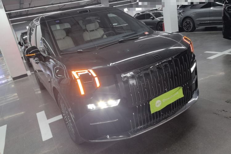 Used Zeekr 009 2024 7-Seater Walk-Through Version Four-Wheel Drive 108 kWh
