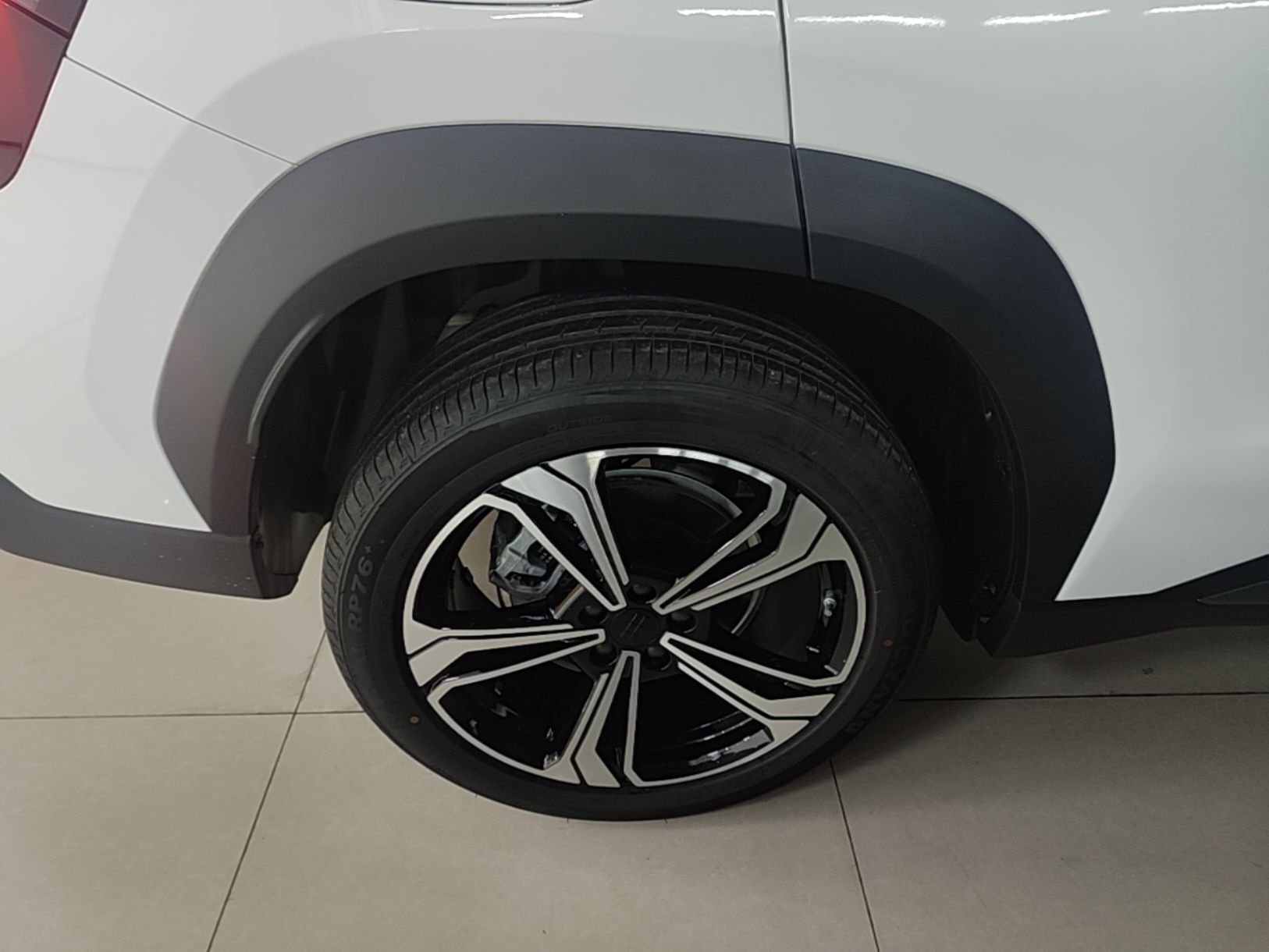 Geely Galaxy L7 2025 EM-i 115km Exploration Edition — снимка 11