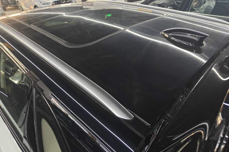 Used Hongqi HS3 PHEV 2025 Model PHEV 117km Jingwei PLUS Edition Roof