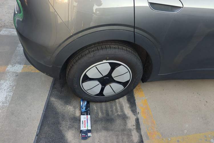 Used Geely Galaxy Geome 2025 310km Youth Edition
