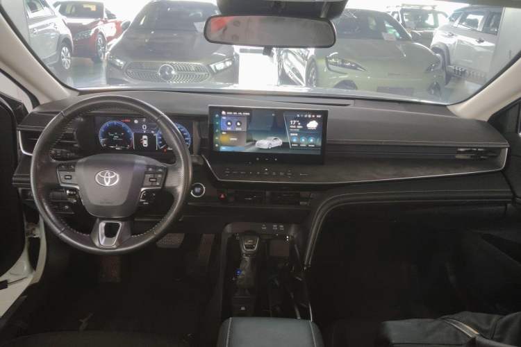 Used Toyota Camry 2024 2.0G Prestige Edition
