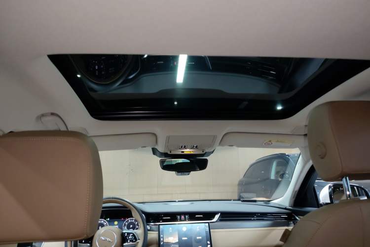 Used Jaguar XFL 2024 2.0T P250 Two-Wheel Drive Prestige Luxury Edition
