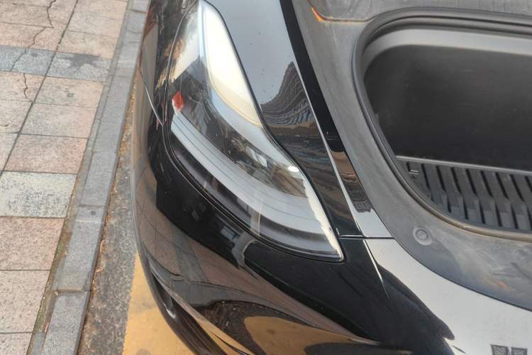 Used Tesla Model Y 2022 Long-Range All-Wheel-Drive Version