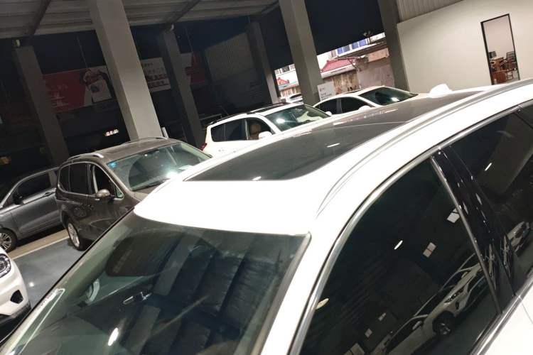 Used Volvo XC60 2019 T5 4x4 Zhiyuan Edition China VI Standard Roof