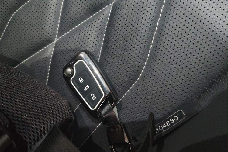 Used Volkswagen Tiguan L 2024 330TSI Automatic Two-Wheel Drive R-Line Enhanced Edition Vehicle Key