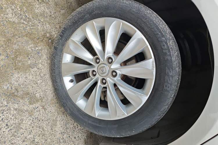 Used CHANGAN Raeton 2014 1.8T Automatic Prestige Anniversary Edition China IV Standard