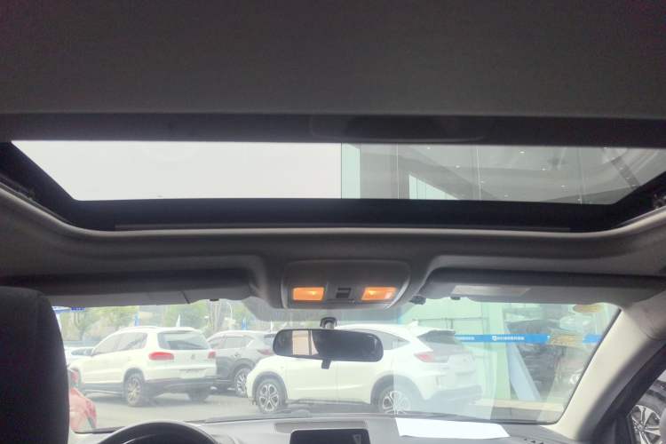 Used Mazda 3 Axela 2019 Cloud-Controlled Sedan 1.5L Automatic Luxury Model China VI Standard Headliner