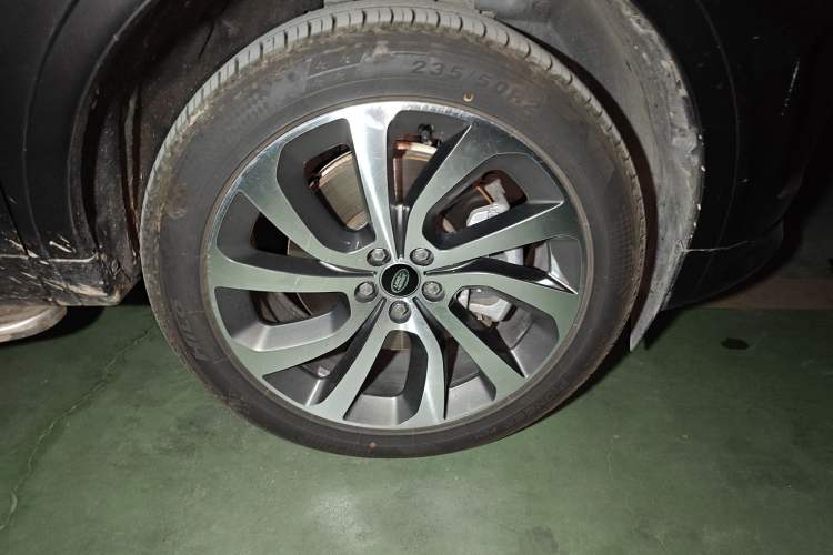 Used Land Rover Discovery Sport 2022 249 PS Metropolitan Edition 5 Seats
