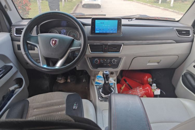 Used Jinbei New Hiace S 2018 1.5L Wealth Edition DLCG14 Center Console