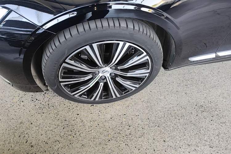 Used Volvo S90 2024 B5 Zhiyuan Luxury Edition
