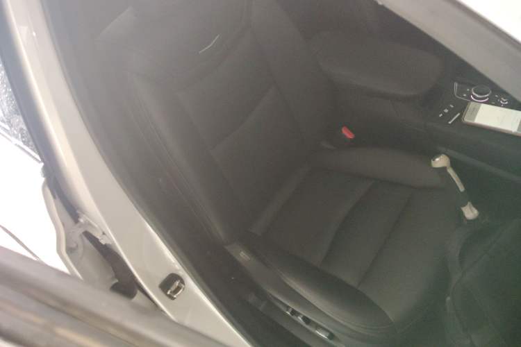 Used Cadillac XT5 2021 28T Luxury Model