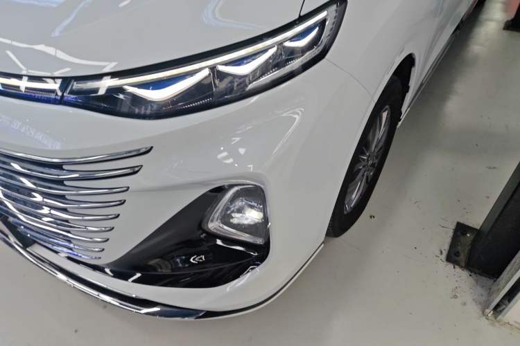 Used Bestune M9 2023 2.0T Prestige Edition
