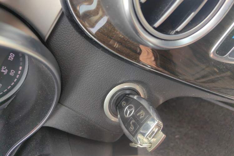 Used Mercedes-Benz C-Class 2016 C 200 L Vehicle Key