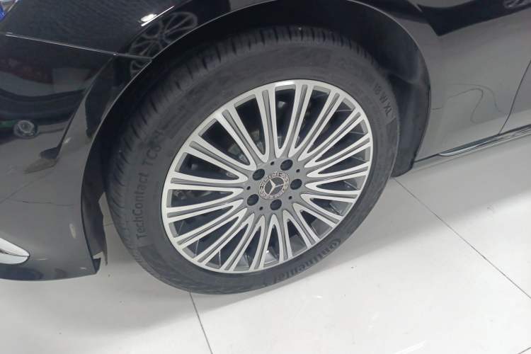 Used Mercedes-Benz E-Class 2021 E 300 L Premium Edition