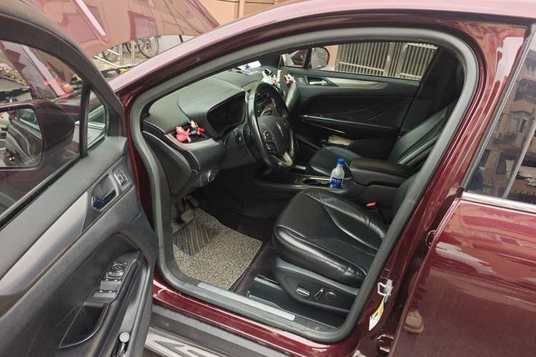 Used Lincoln MKC 2017 2.0T Two-Wheel Drive Deluxe Edition