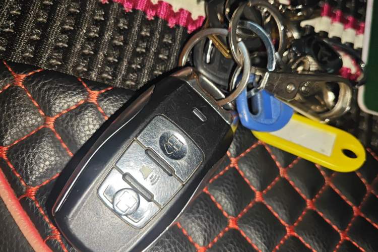 Used Haval H2 2016 Red-Label 1.5T Manual Two-Wheel Drive Luxury Model
