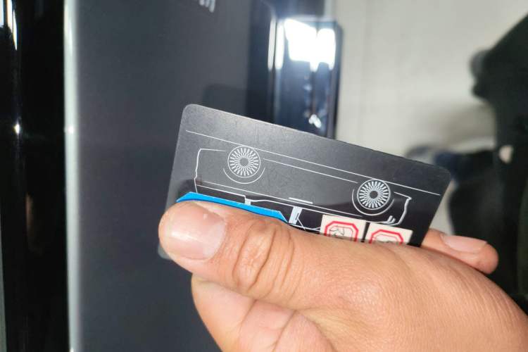 Used Zeekr 009 2024 Six-Seat Executive Version 4WD 108 kWh
