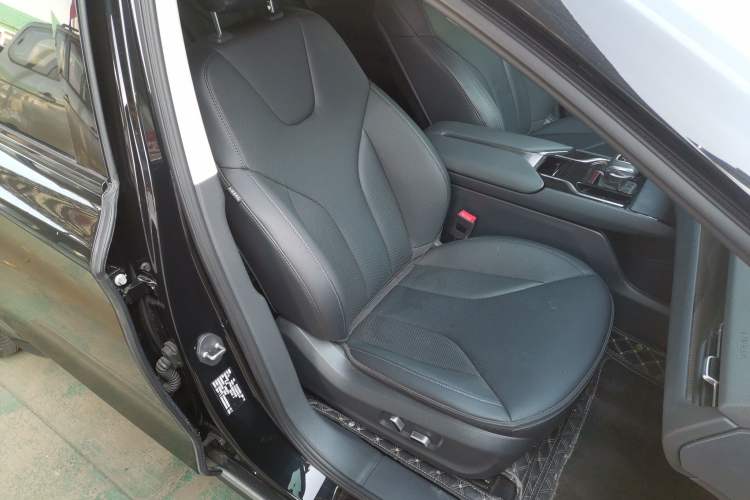 Used Hongqi E-QM5 2023 Revised Version Basic Travel Edition
